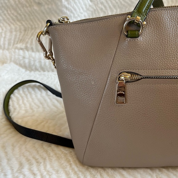Coach Prairie Satchel Crossbody Nude Pebbled
Leather Authentic Handbag - Picture 13 of 13